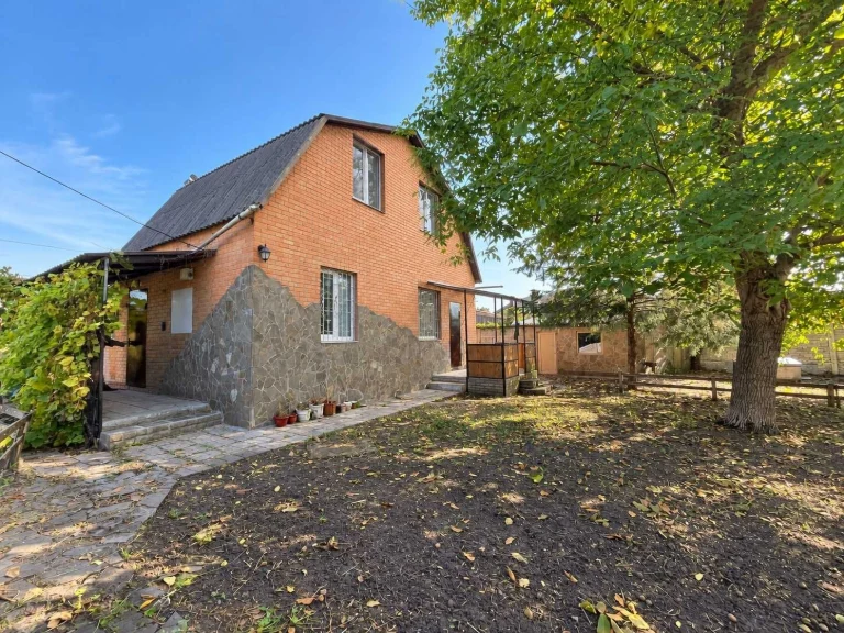 For Sale: House in Kholodnoye Gory