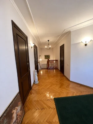 2-Story House for Sale – Owner