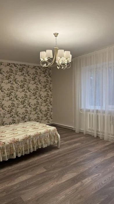 Продам дом с ремонтом в Одессе. 5 соток земли, подвал