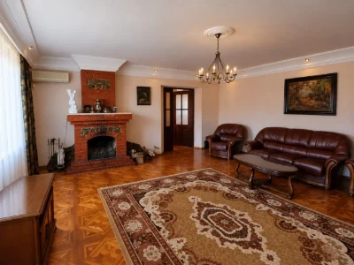 2-Story House for Sale – Owner