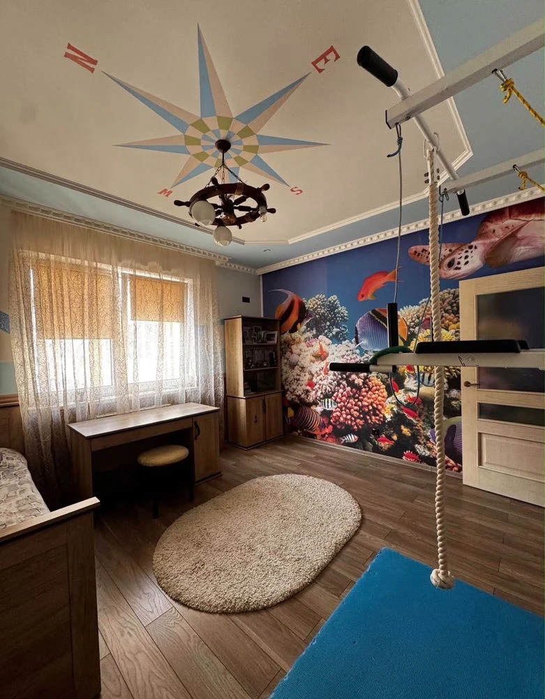 Spacious 3-bedroom apartment for sale