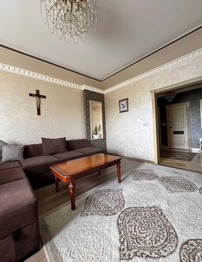 Spacious 3-bedroom apartment for sale