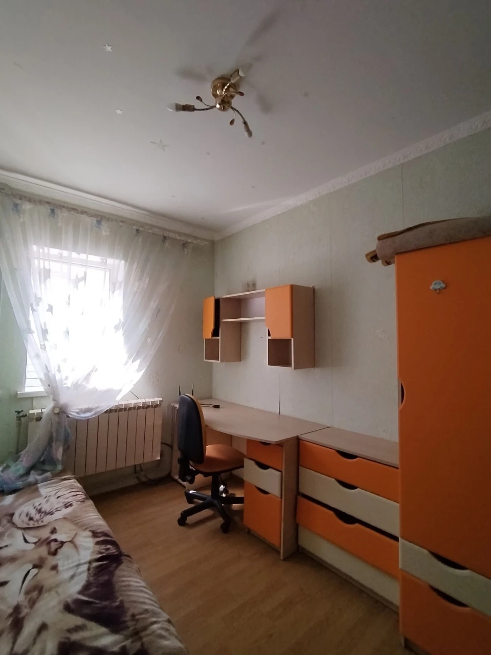 Продаж двох будинків на одной ділянці, центр міста