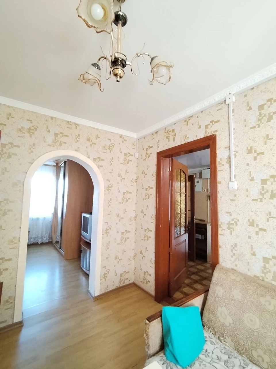 Продаж двох будинків на одной ділянці, центр міста