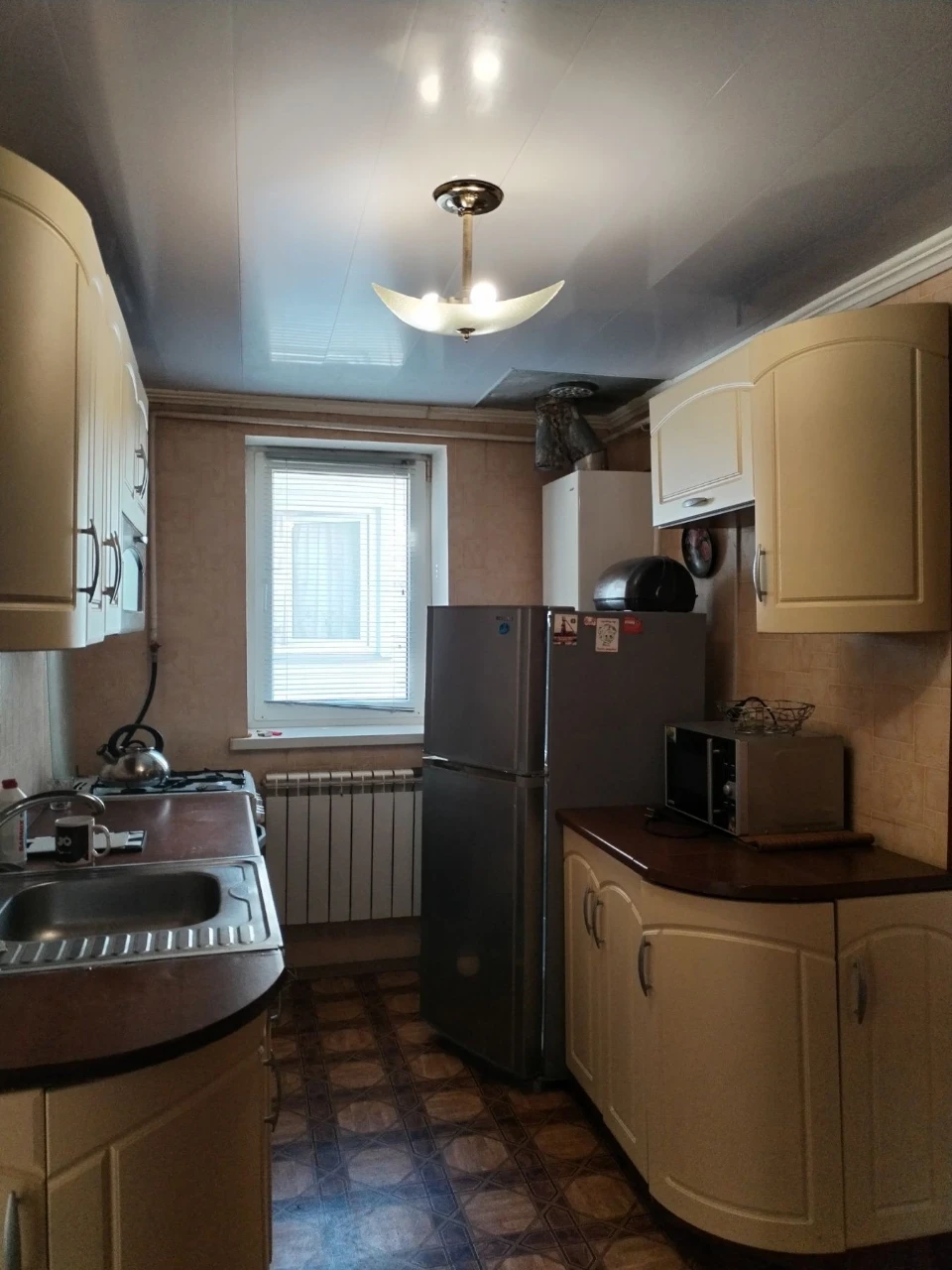 Продаж двох будинків на одной ділянці, центр міста