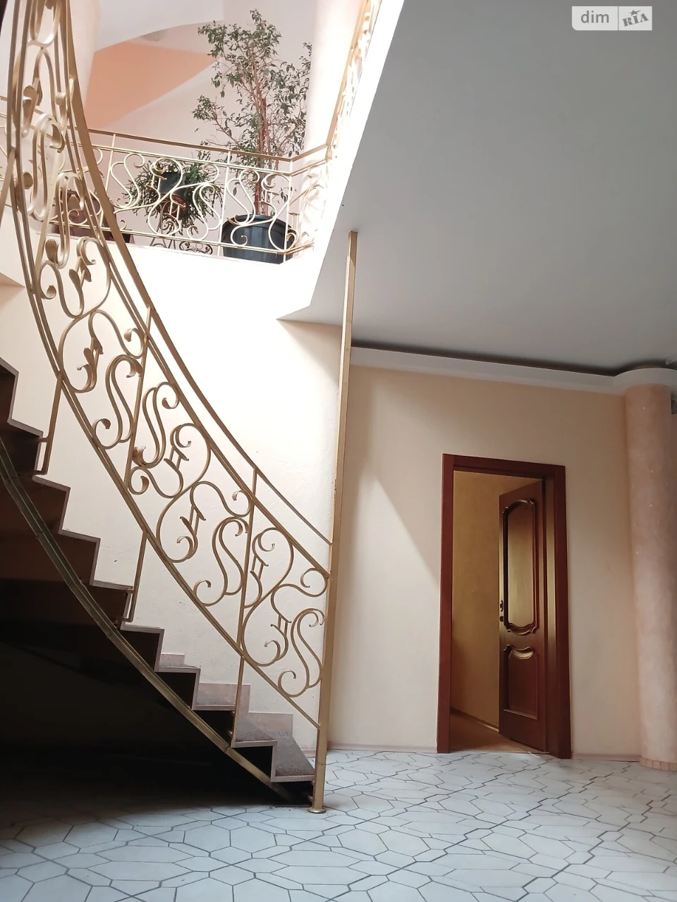 Long-Term Rental House in Solomyany