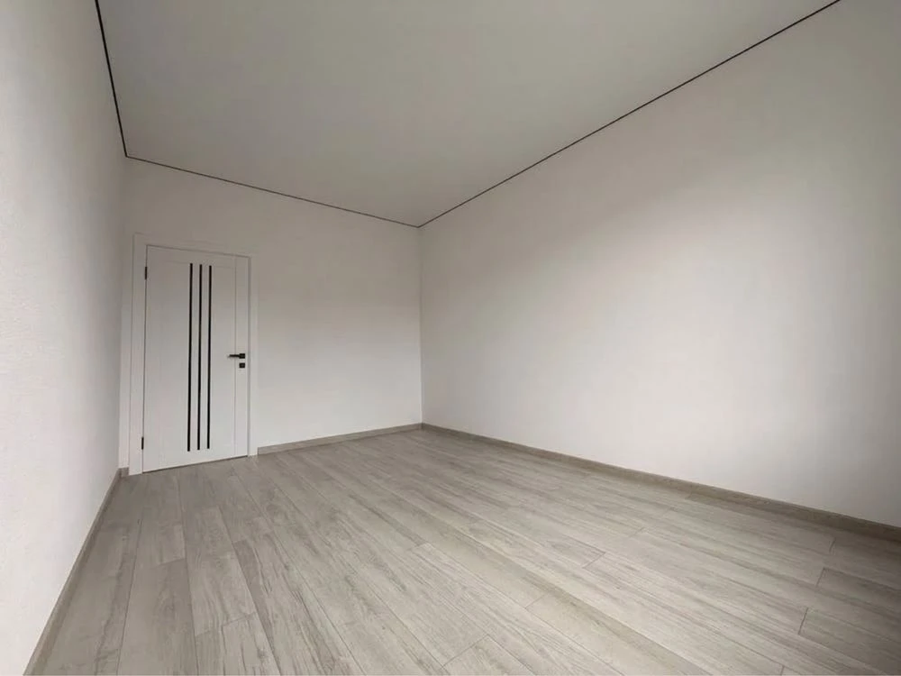 Продажа углового таунхауса в городе! Площа — 70 м²