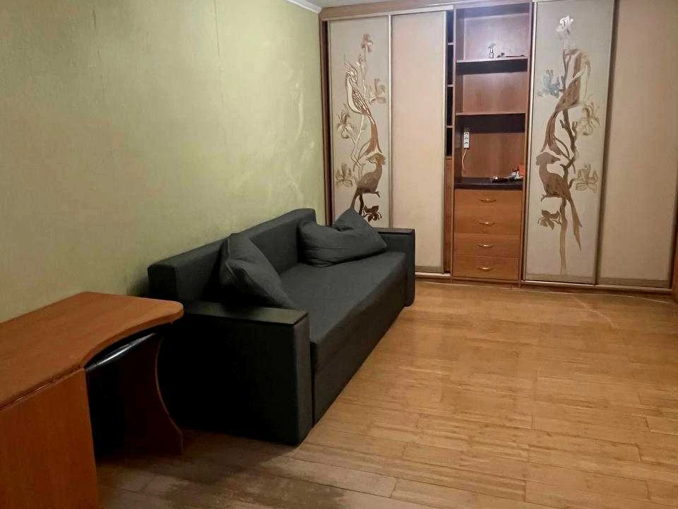 Квартира. Київ, Деміївська вул.