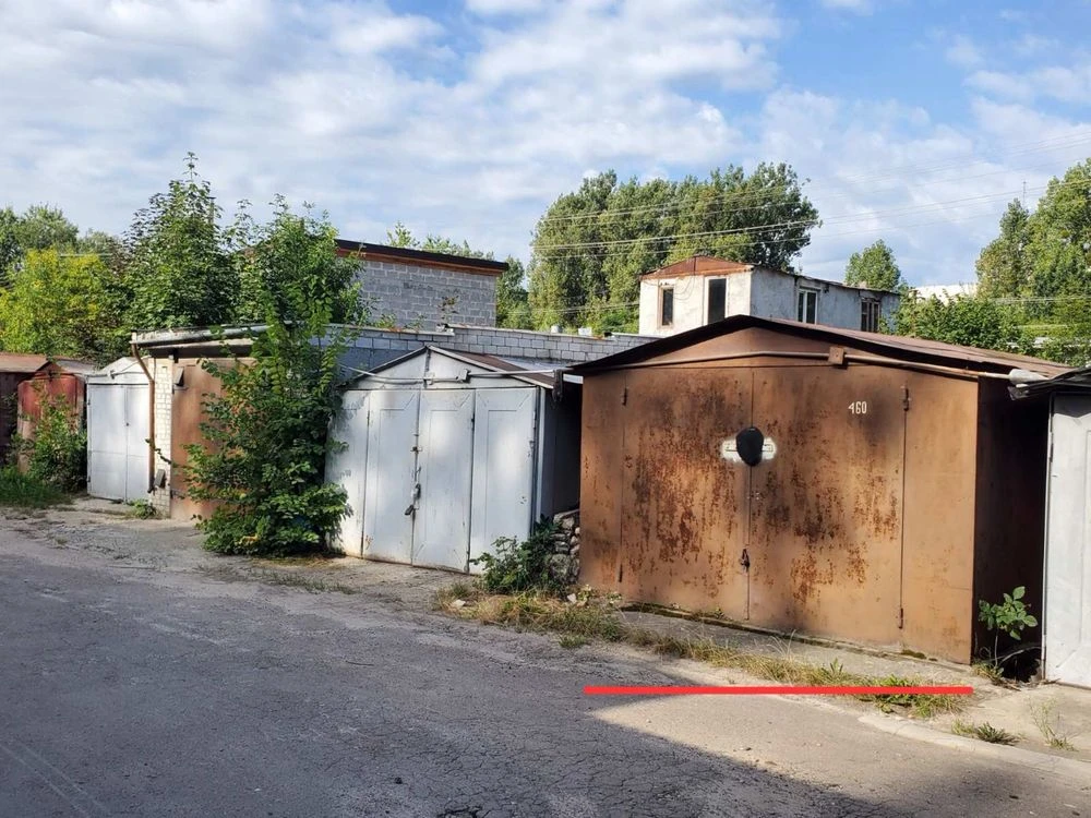 Sale of Metal Garage