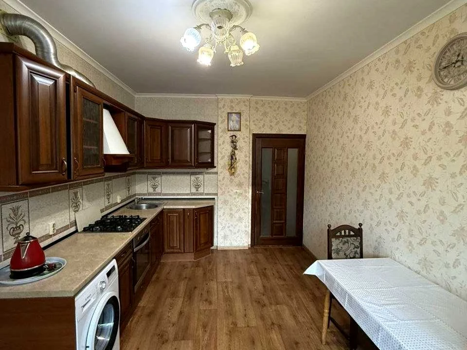 Квартира. Одесса, Зоопарская улица.
