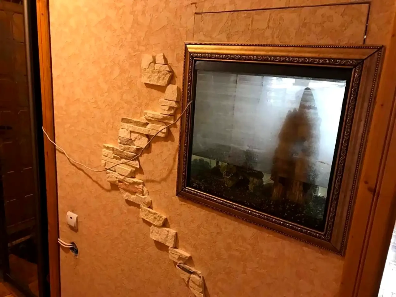 Sale of a 2-room apartment 47 sq m, 1st floor.
