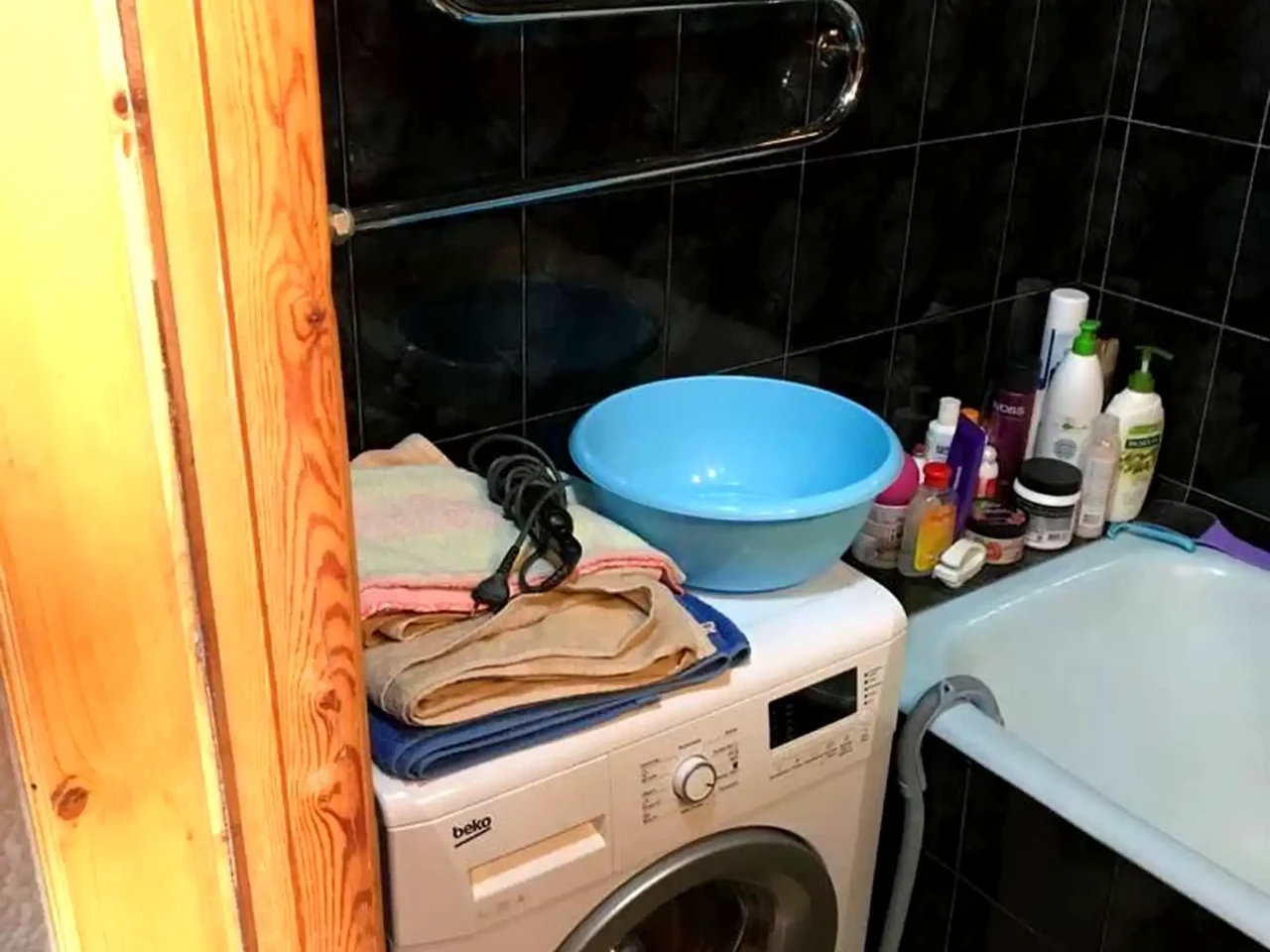 Sale of a 2-room apartment 47 sq m, 1st floor.