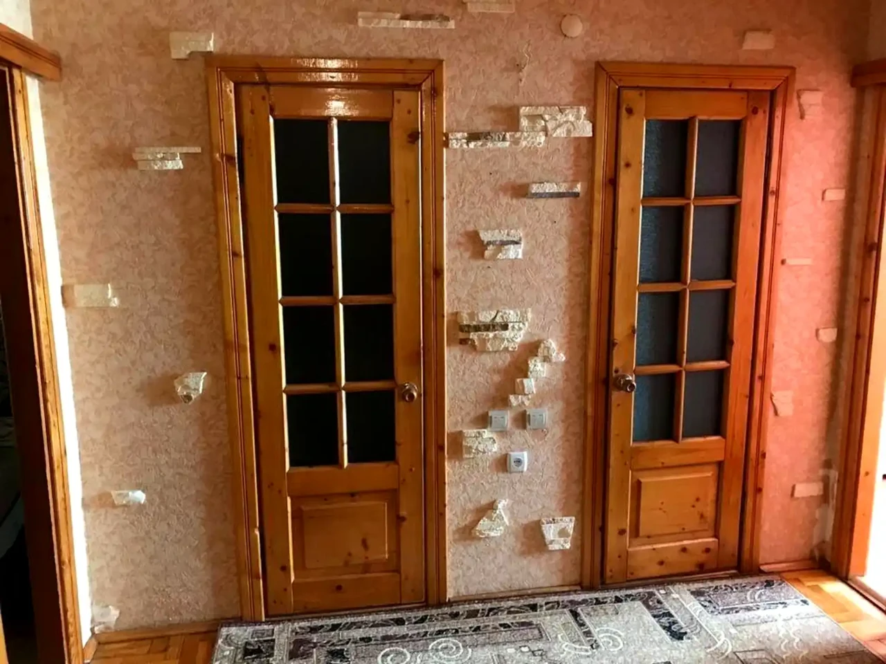 Sale of a 2-room apartment 47 sq m, 1st floor.