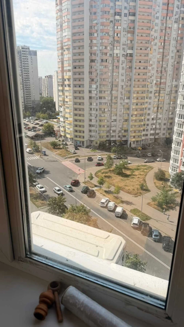Без комиссии! Продается 2-комнатная квартира, ул. Драгомырова, Позняки