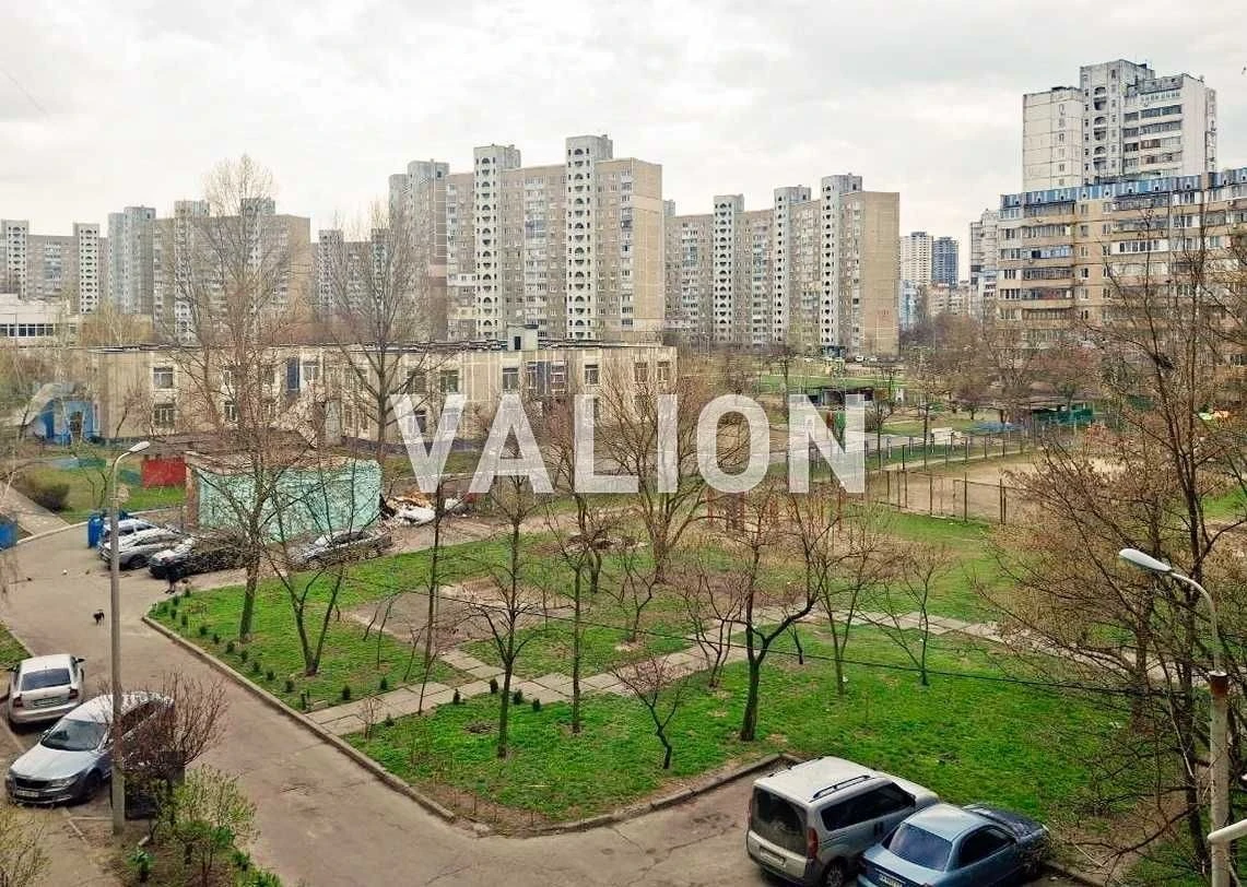 Продається 3-кімнатна квартира, Троєщина, Бальзака 16-А, Деснянський район