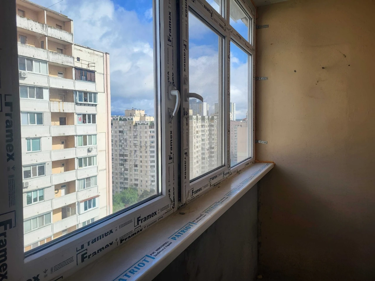 Продаж просторої 1-кімнатної квартири 42 м2 на вулиці Соломії Крушель