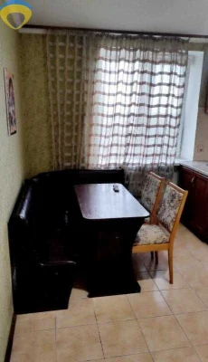 1-я квартира 38 кв.м.,  на Таирова, в кирпичном доме