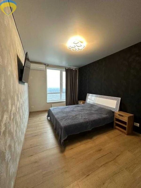 1-я квартира, с ремонтом, на Таирова, в новом , сданном доме