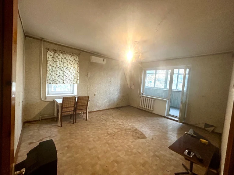 3 room spacious apartment on a low floor
