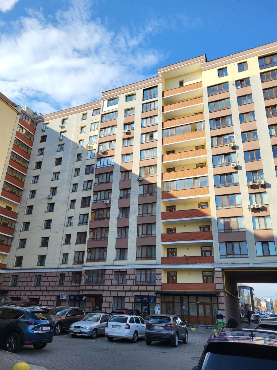 Owner, Center, 54 sq m, 1 room, 2%. 7/10 condition