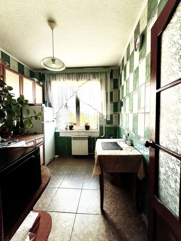 Sale of 2-room apartment, St. Sobornosti, district of Niva