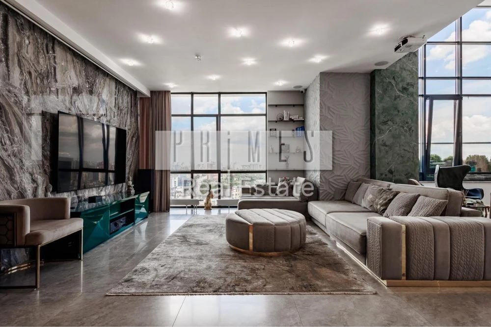Exclusive two-level penthouse 250 sq m | Park Avenue VIP |