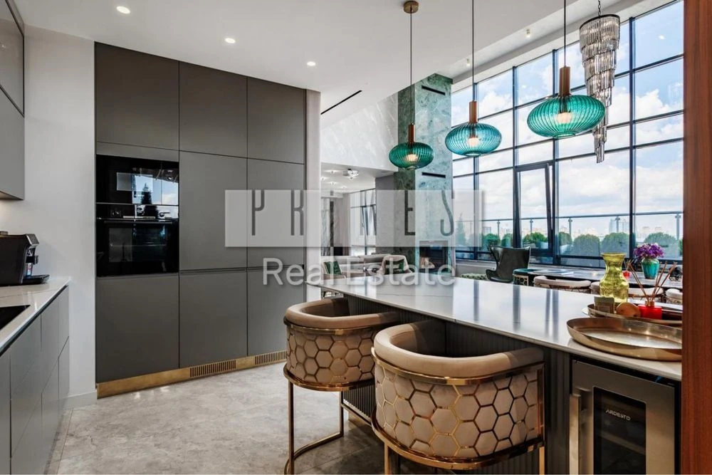 Exclusive two-level penthouse 250 sq m | Park Avenue VIP |