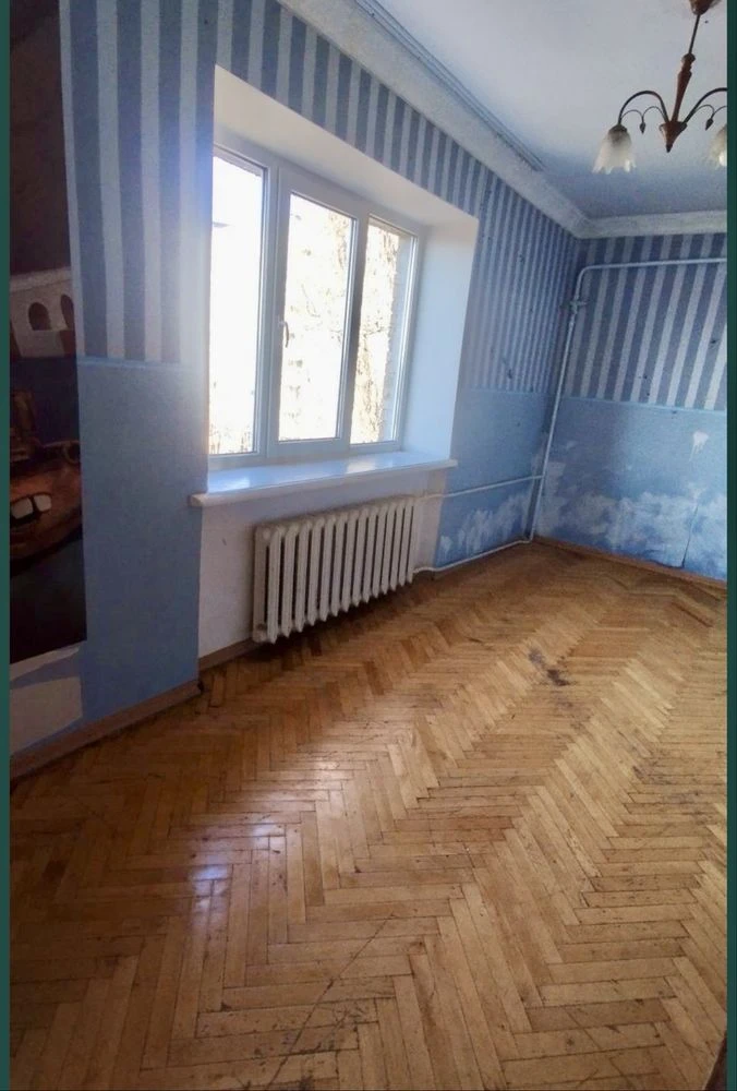 Продається 2-к, 5/5, 43 м2, вул, Смілянська 1, Севастопольсь