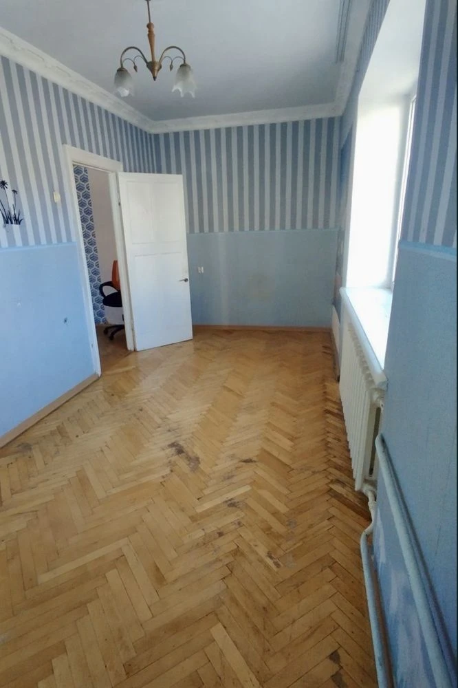 Продається 2-к, 5/5, 43 м2, вул, Смілянська 1, Севастопольсь