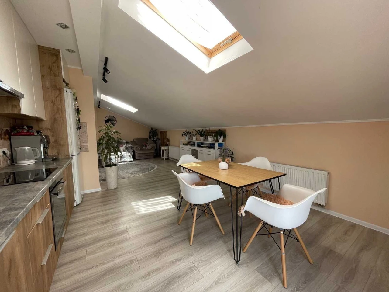 Sale of a 3-room apartment renovated in a new building, Ozer