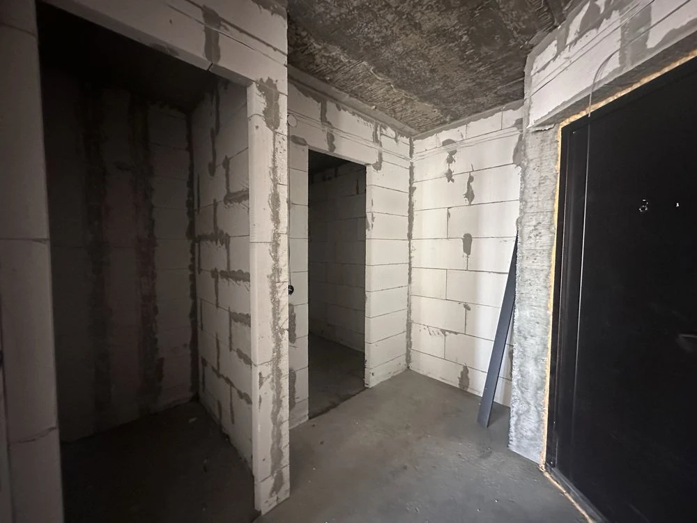 Sale of a 3-room apartment with panoramic windows