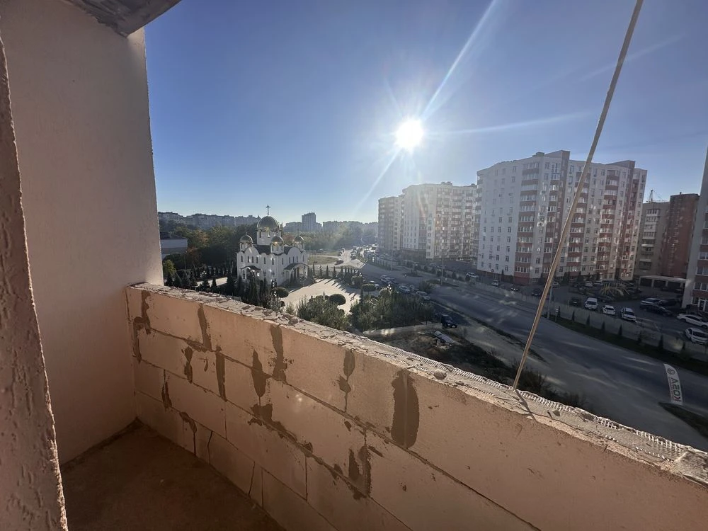 Sale of a 3-room apartment with panoramic windows