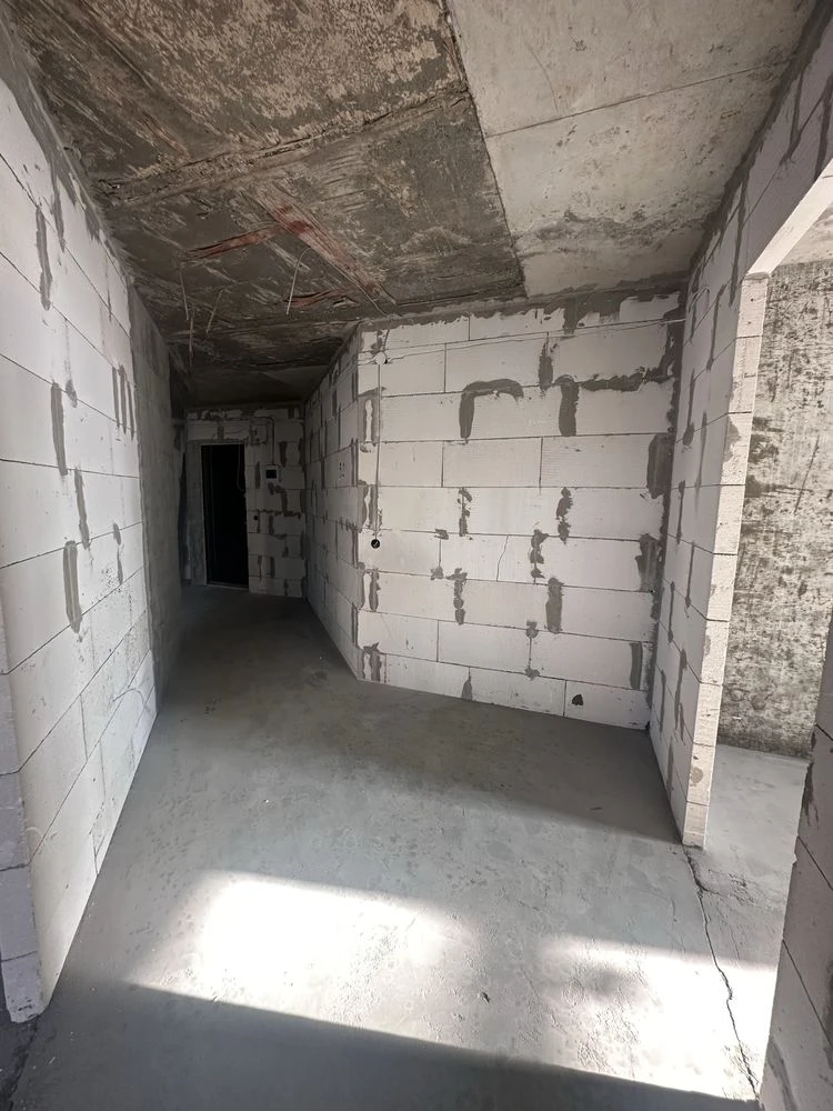 Sale of a 3-room apartment with panoramic windows