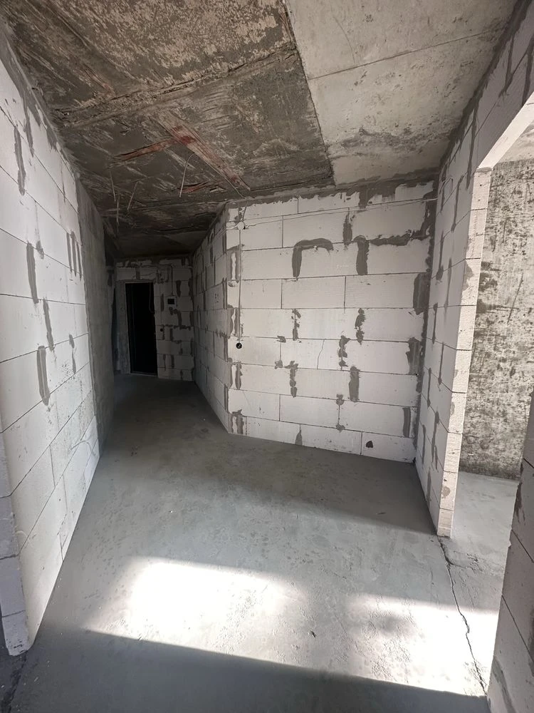 Sale of a 3-room apartment with panoramic windows