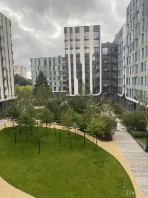 Sale of a spacious 3-bedroom apartment in the Respublika residential complex