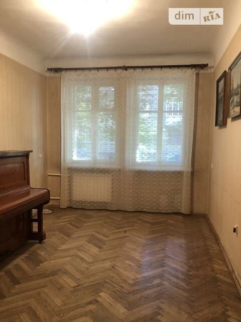 For sale 2-room apartment 56 sq. m on Pecherskyi 19 descent • ID 3464