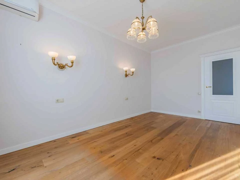 Apartment. Teremykska Street, Kyiv