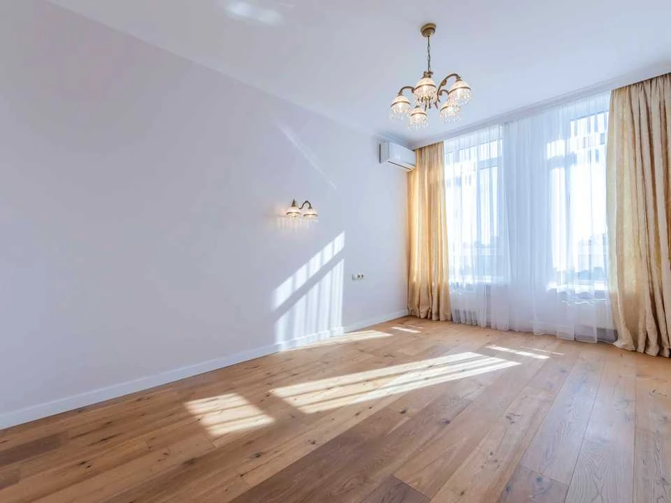 Apartment. Teremykska Street, Kyiv