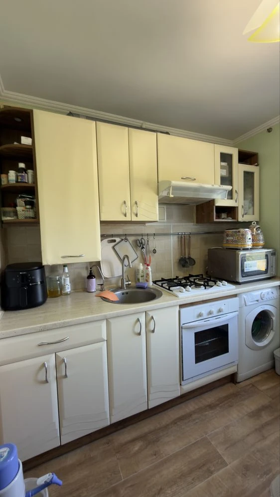 For sale 2-room apartment on Prospect Alexander Poly