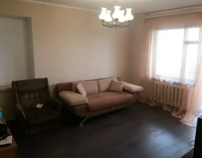 Продається простора, 3-кімнатна квартира. Черемушки.