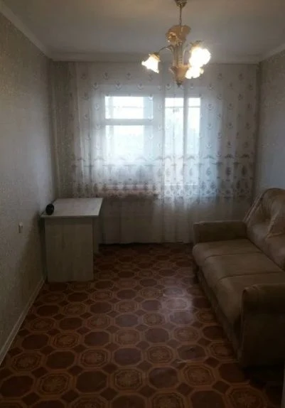 Продається простора, 3-кімнатна квартира. Черемушки.