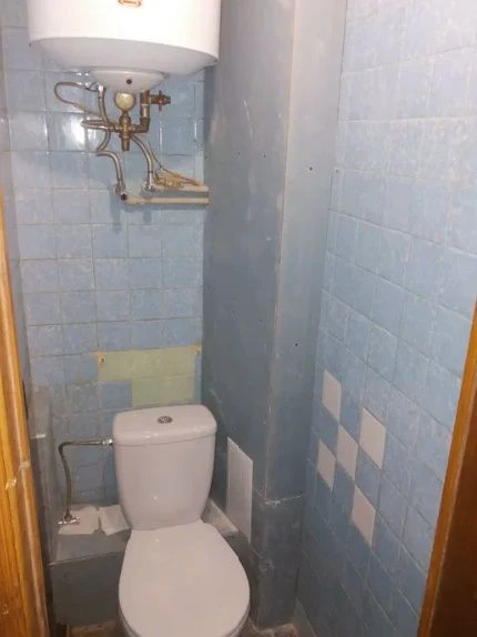 Продається простора, 3-кімнатна квартира. Черемушки.