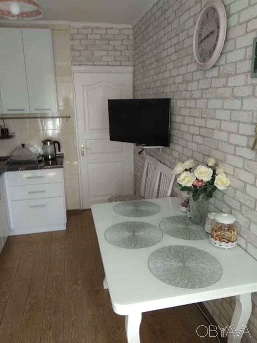 For Sale 3-room apartment in Kuban of Ukraine, Zhukova Street