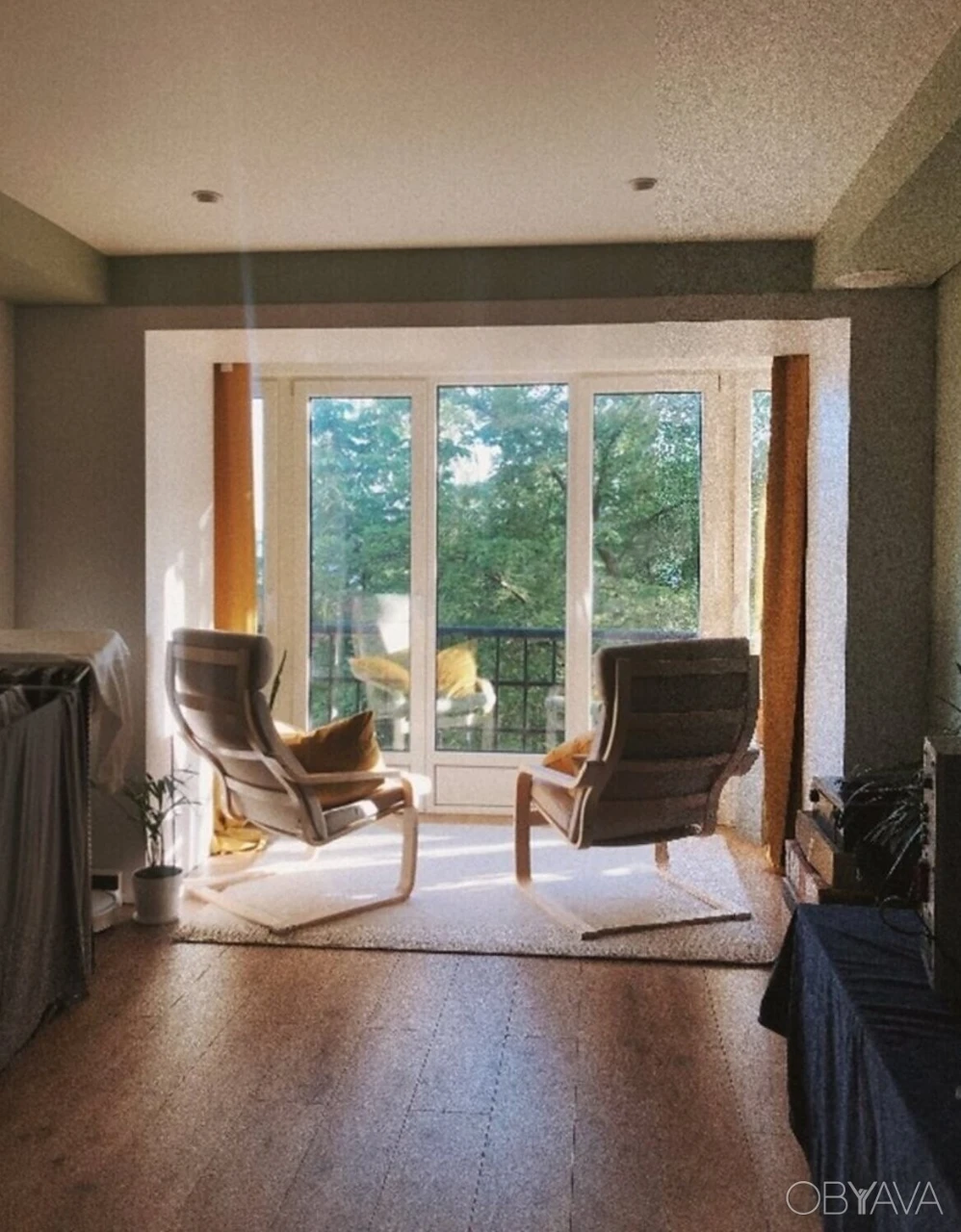 Sale of a 3-room apartment in the Holosiiv district