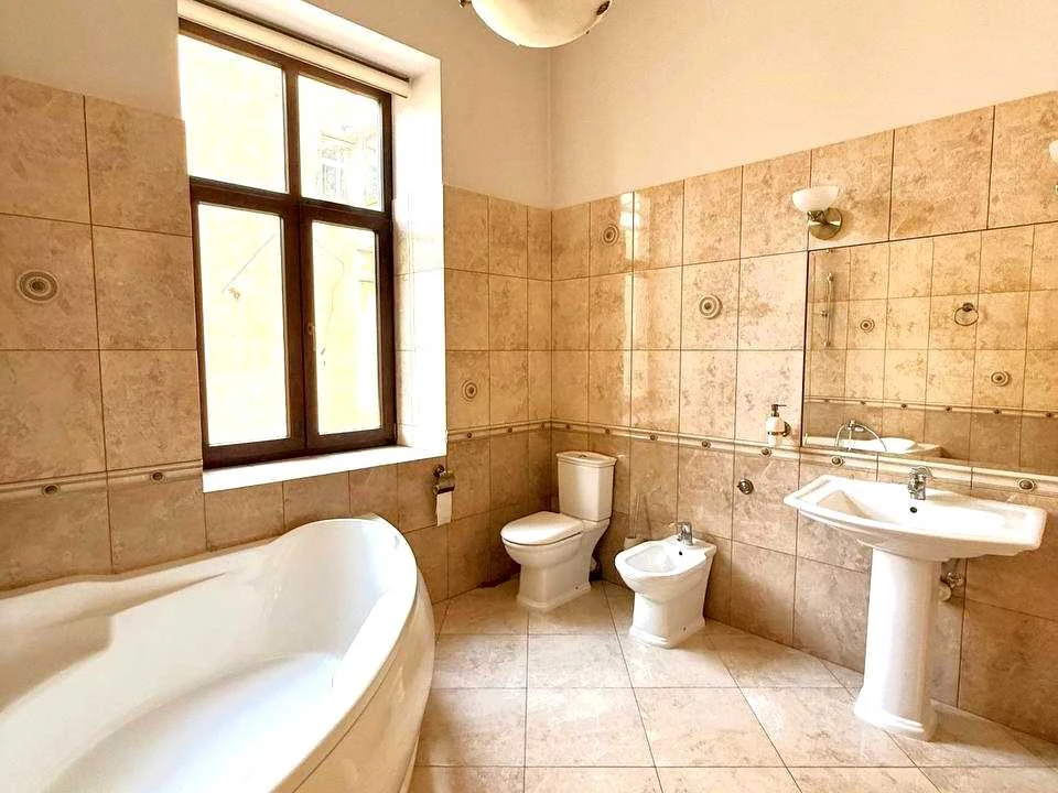 Apartment. Ivan Rutkovych Street, Lviv