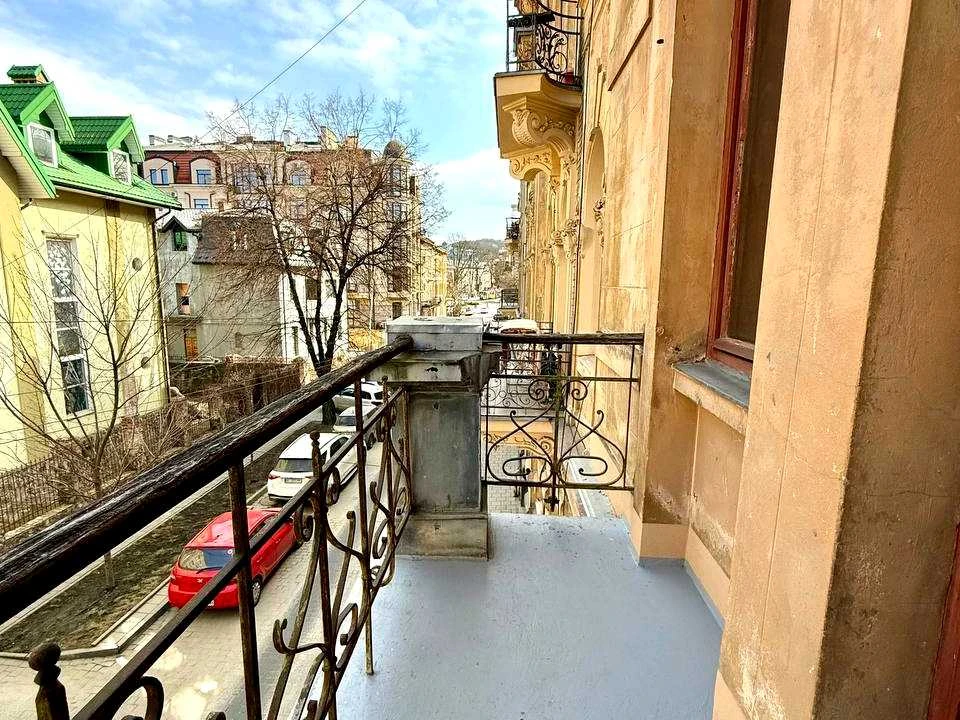 Apartment. Ivan Rutkovych Street, Lviv