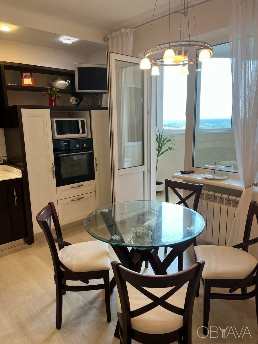 For sale cozy, panoramic 3-room apartment. ЖК Милославичи