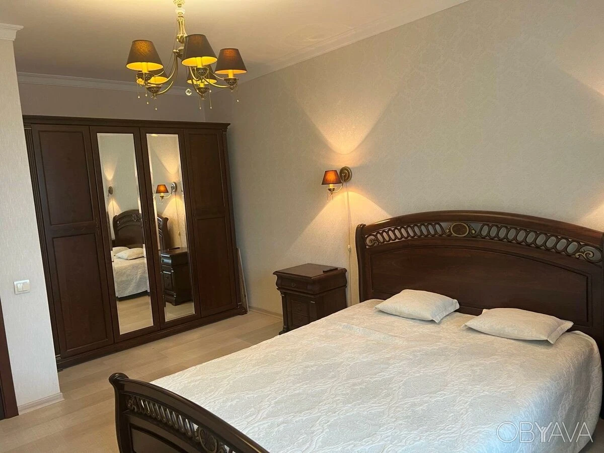 For sale cozy, panoramic 3-room apartment. ЖК Милославичи