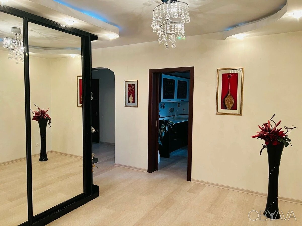 For sale cozy, panoramic 3-room apartment. ЖК Милославичи