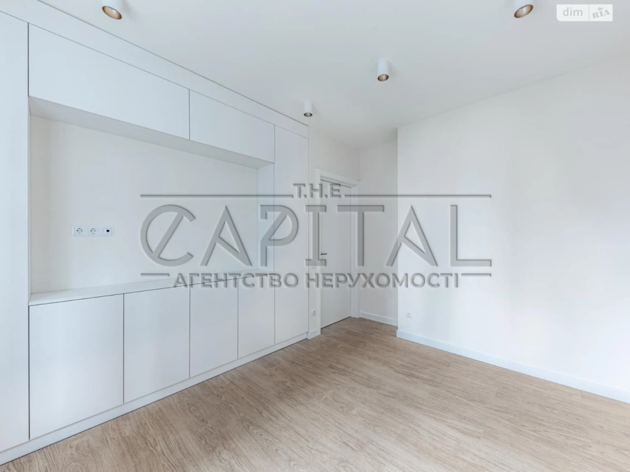 Apartment for Sale, Left Bank District